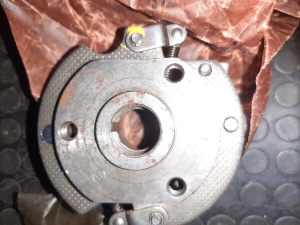 T18B047a ZÜNDVERSTELLER 40PS