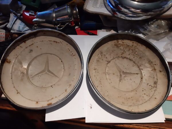 OLDTIMER MERCEDES RADKAPPE GRÜN