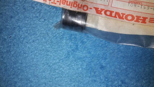 GROMMET;BRACKET;CB750F.1.P.